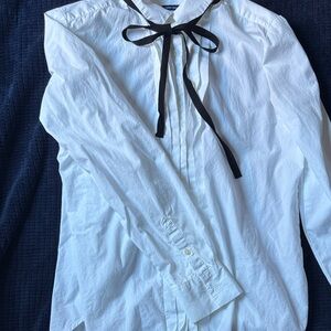 GAP White Women's White Dress Shirt with Black Ribbon Tie size Medium